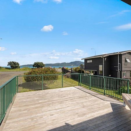 The Green Trout - Paraparaumu Beach Holiday Home Buitenkant foto