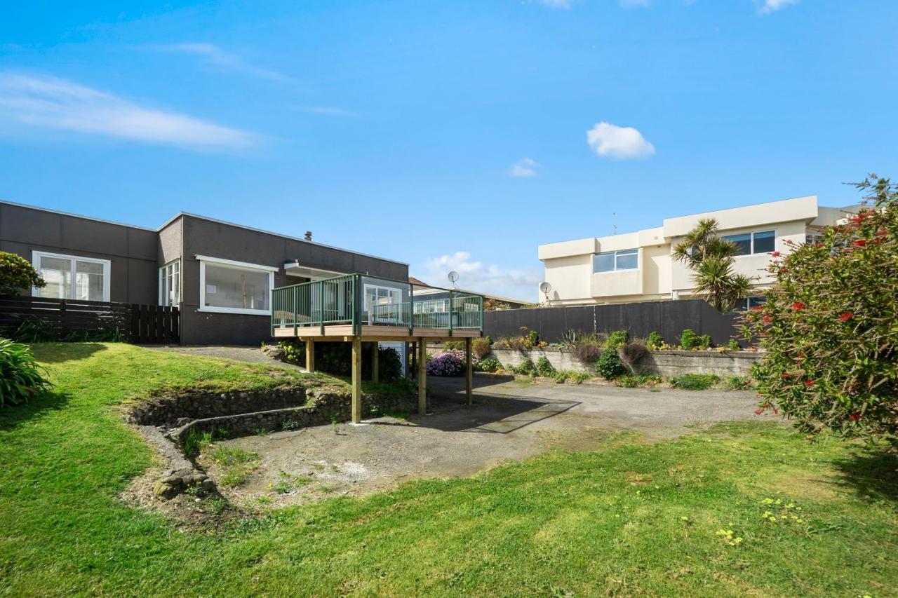 The Green Trout - Paraparaumu Beach Holiday Home Buitenkant foto