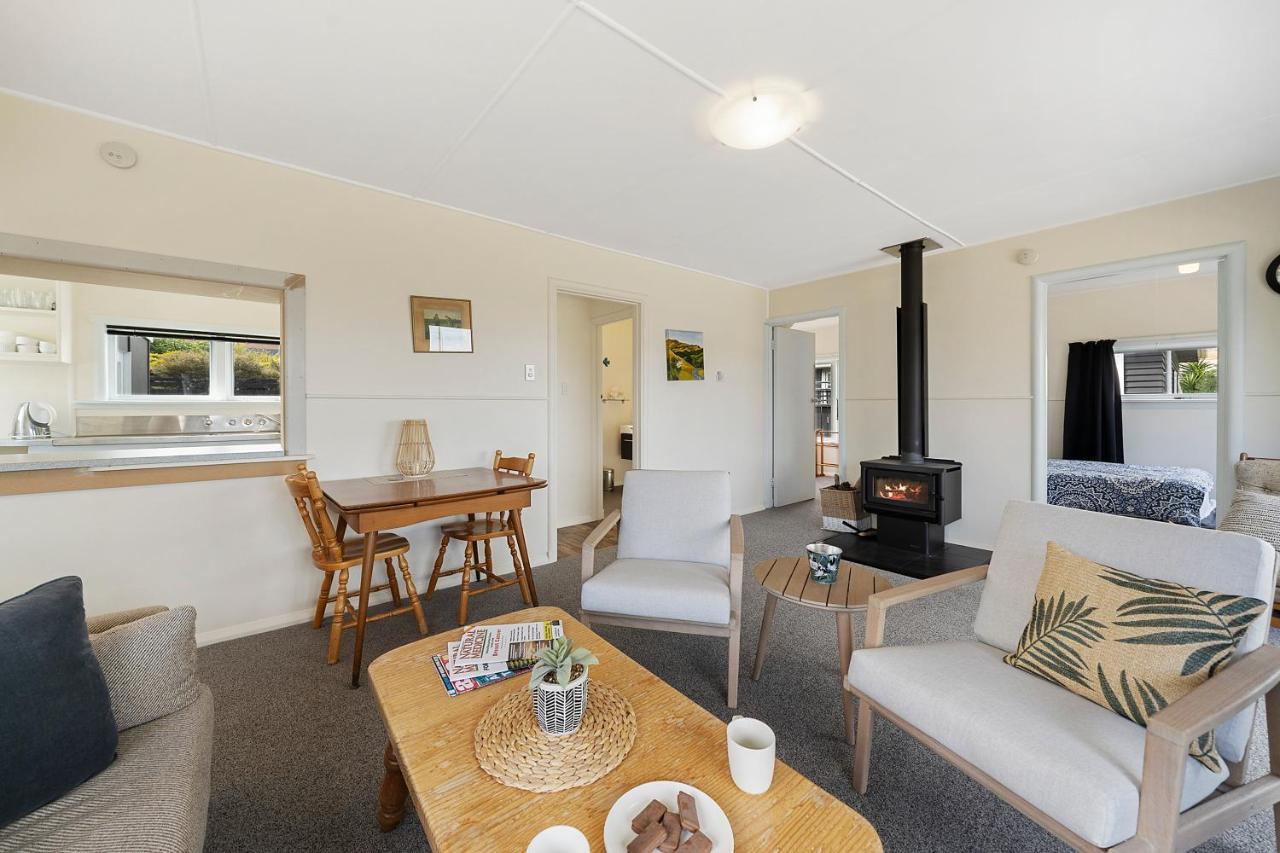 The Green Trout - Paraparaumu Beach Holiday Home Buitenkant foto